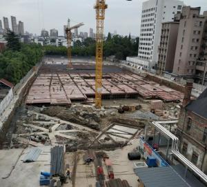 市政府副秘書長金江瀾調(diào)研市一院改擴(kuò)建工程